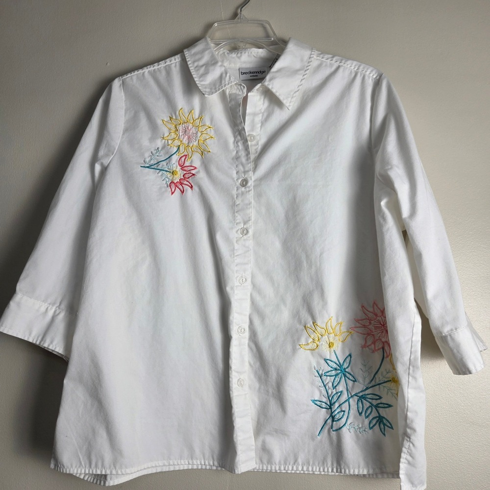 Breckenridge Woman White Embroidered Floral Button Up Shirt 2X 3/4 Sleeve Beaded